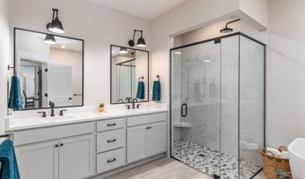 2930 Green Hills Dr, Ames, IA 50014