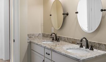 38 Chantilly Dr, Asheville, NC 28804