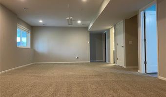 5437 154th St W, Apple Valley, MN 55124
