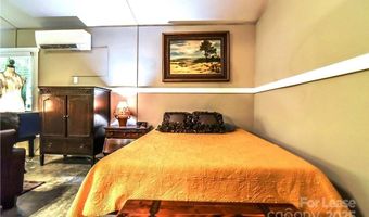 543 College St, Asheville, NC 28801