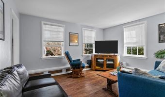 12 Callender Ave 2, Newport, RI 02840