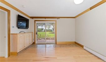 364 Bellevue Ave D3, Newport, RI 02840