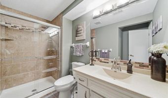 13476 Granada Ave, Apple Valley, MN 55124