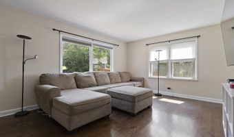 110 Cheri Ln, Antioch, IL 60002