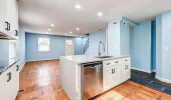 849 S GLEBE Rd, Arlington, VA 22204