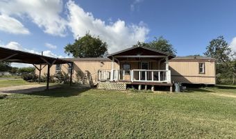 723 Kayroe Rd, Adkins, TX 78101