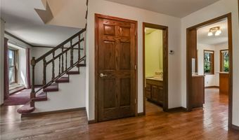 6720 S Shore Dr, Altoona, WI 54720