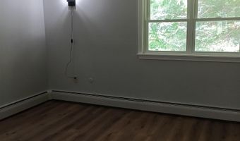 40 Brookside Dr 6, Brattleboro, VT 05301