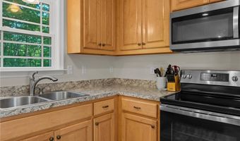 332 Dylan Dr, Aylett, VA 23009
