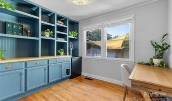 1638 Academy St, Charlotte, NC 28205