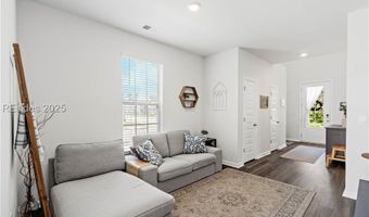 60 Backwater St, Port Royal, SC 29006