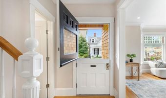 36 Bull St, Newport, RI 02840