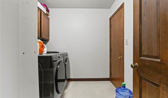 81 Plumwood Ct, Amherst, NY 14051