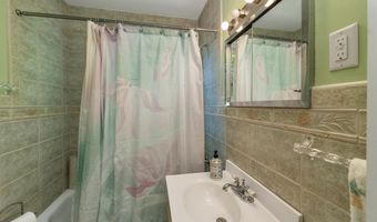 177 Alton Shores Rd, Alton, NH 03810