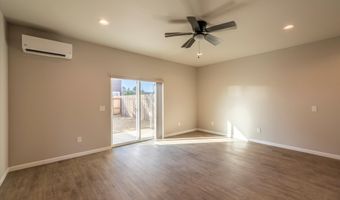 318 11TH St, Bandon, OR 97411