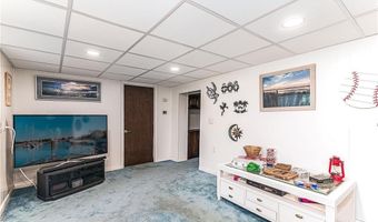 31 Sunset Dr, Hopkinton, RI 02832