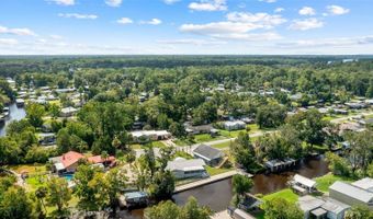 55805 CARROLL St, Astor, FL 32102