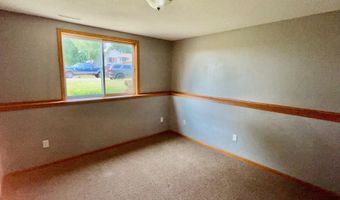 1905 20th St SW, Austin, MN 55912