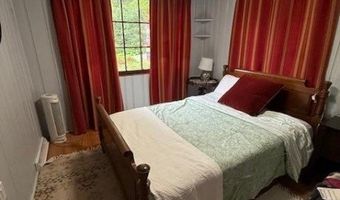 228 Waconia Rd, Alloway, NJ 07422