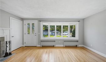 33 Shirley Dr, Cumberland, RI 02864