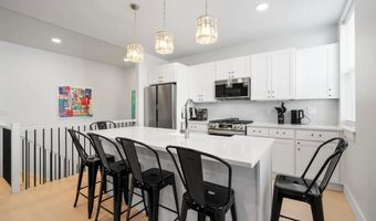 161 BROADWAY 2R, Bayonne, NJ 07002