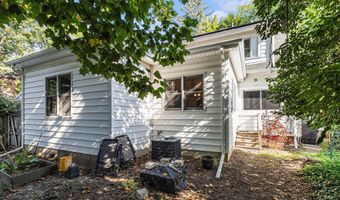 1210 Henry St, Ann Arbor, MI 48104