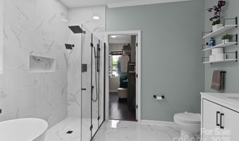 8 Secrest Dr, Arden, NC 28704