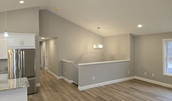 67 Paradise Dr, Brooklyn, CT 06234