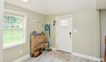 173 Wolcott St, Bristol, CT 06010