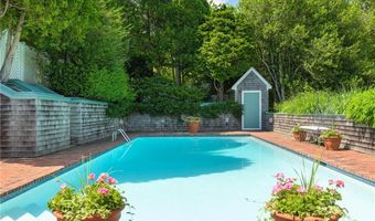 315 Ocean Ave, Newport, RI 02840