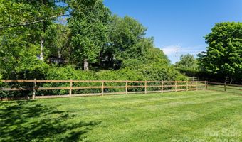 5 Mallory Meadows Ct, Arden, NC 28704