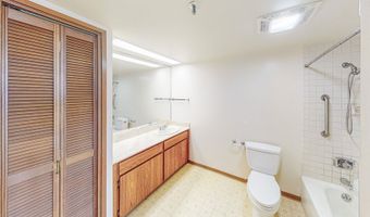 5080 Likini St 518, Honolulu, HI 96818