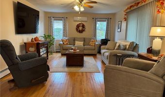 2212 Phenix Ave, Cranston, RI 02921