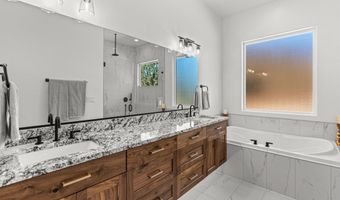 1295 E Cedar Dr, Apple Valley, UT 84737