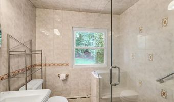 900 BUTTER Ln, Reading, PA 19606