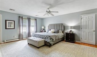 55 Little Pond County Rd, Cumberland, RI 02864