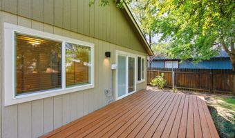 62815 Snowcap Ct, Bend, OR 97701