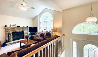 9 SYCAMORE Cir, Albrightsville, PA 18210