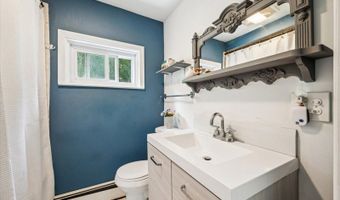 4 Park Heights Ave, Andover, NJ 07801