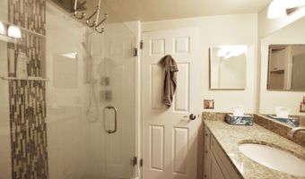 555 E William St 17J, Ann Arbor, MI 48104