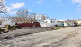 27 Woodward Rd, Lincoln, RI 02865