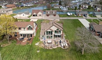 8115 Colony Dr, Algonac, MI 48001
