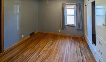 301 Giles Pl, Albert Lea, MN 56007