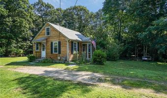 58 Essex Rd, North Kingstown, RI 02852