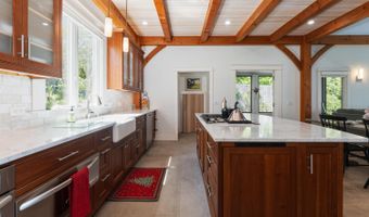 11 Grason Ln, Bar Harbor, ME 04609
