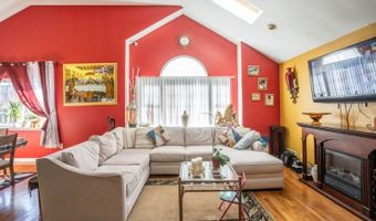 138 S Salem St, Andover, NJ 07801