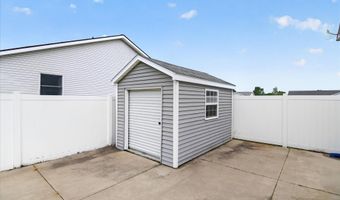 2066 Friar Tuck Cir, Adrian, MI 49221