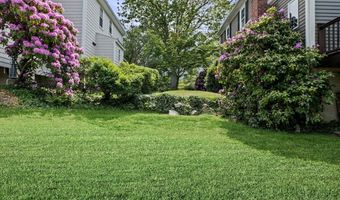 18 East St, Beverly, MA 01915