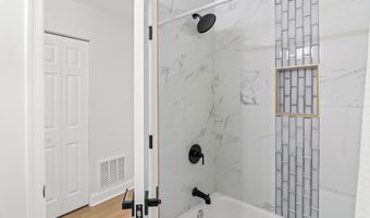 38 HERITAGE Ct, Annapolis, MD 21401