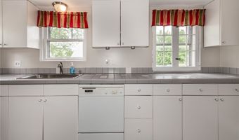 2129 E 41st St, Ashtabula, OH 44004